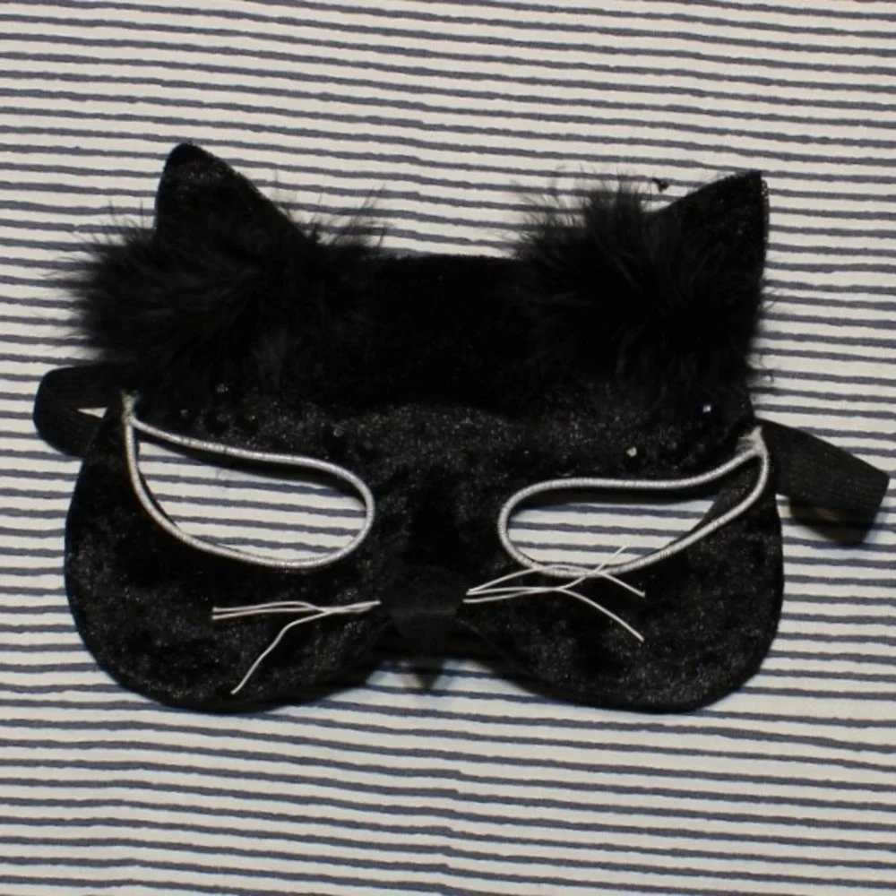 Black Cat Sequin Faux Fur Silver Accents Masquerade Mask Halloween Costume‎